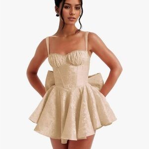 Elegant Cream Strapless Dress